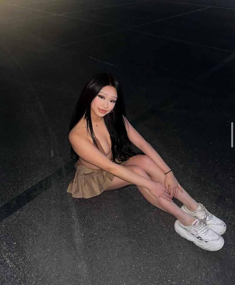 Siobhan - mature companion
