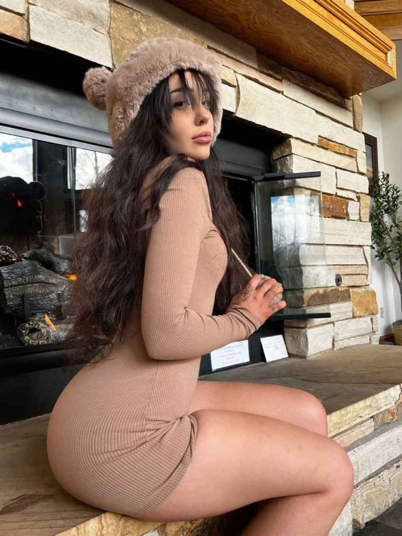 Cynthia - outcall available