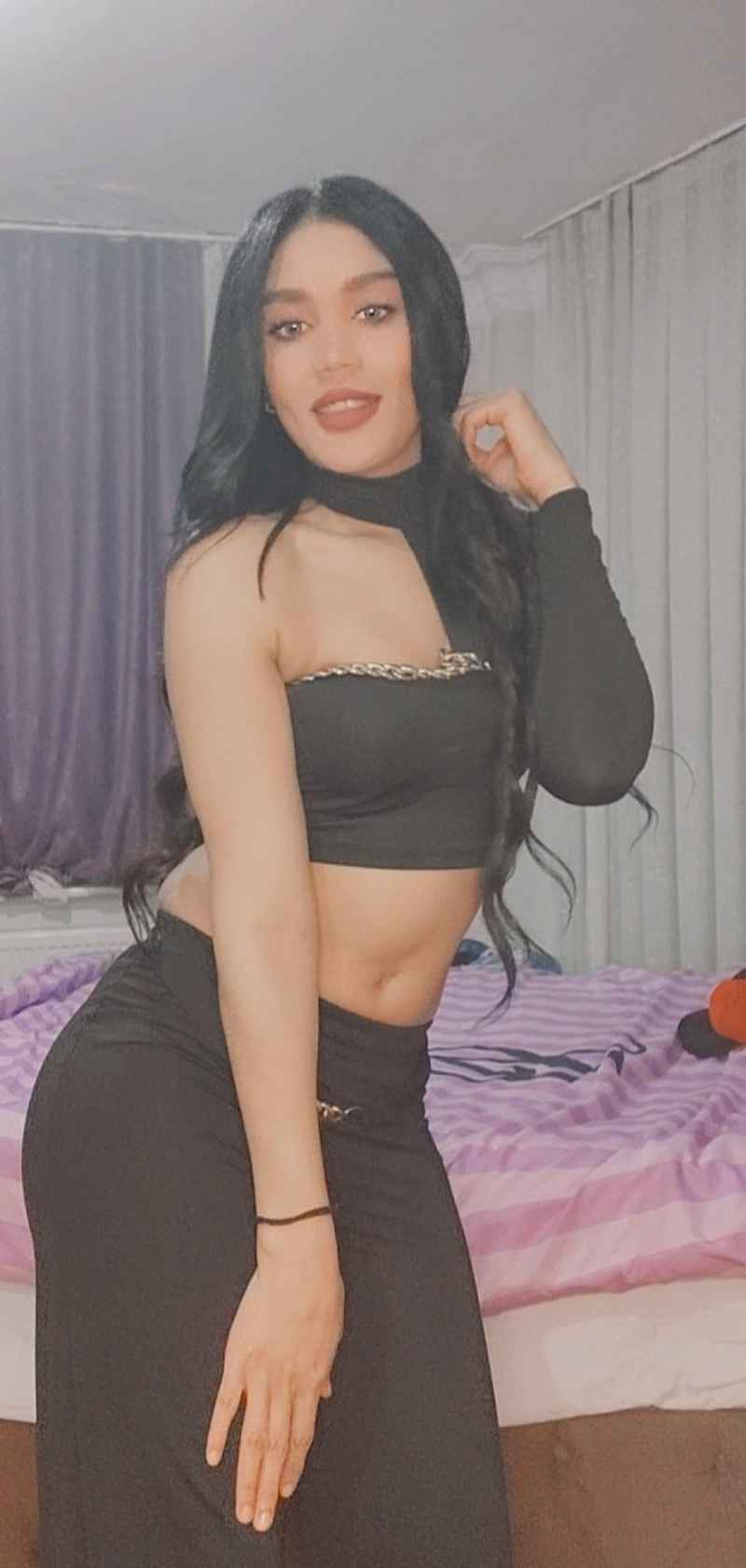 Genevieve - independent companion