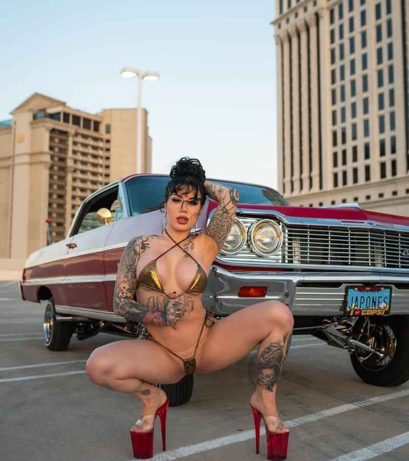 Claudette - mature companion