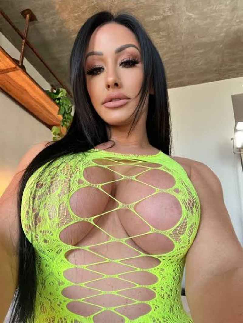 Amelie - brunette