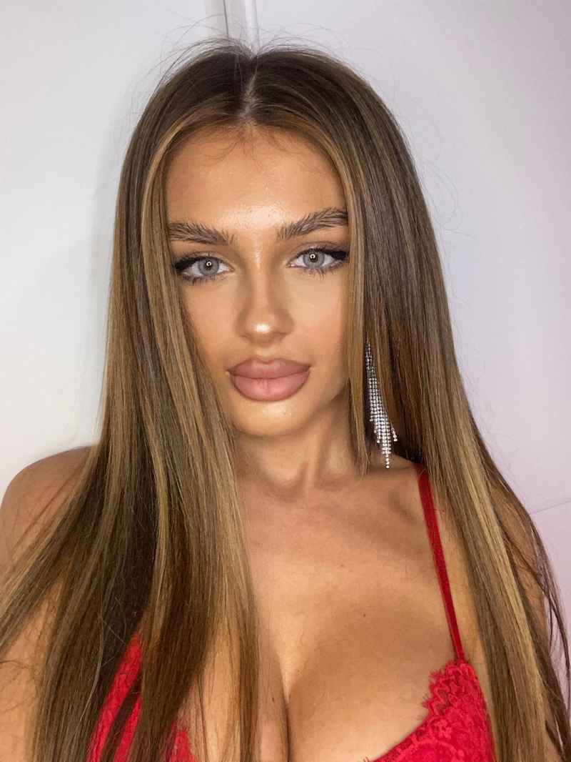 Roisin - independent companion
