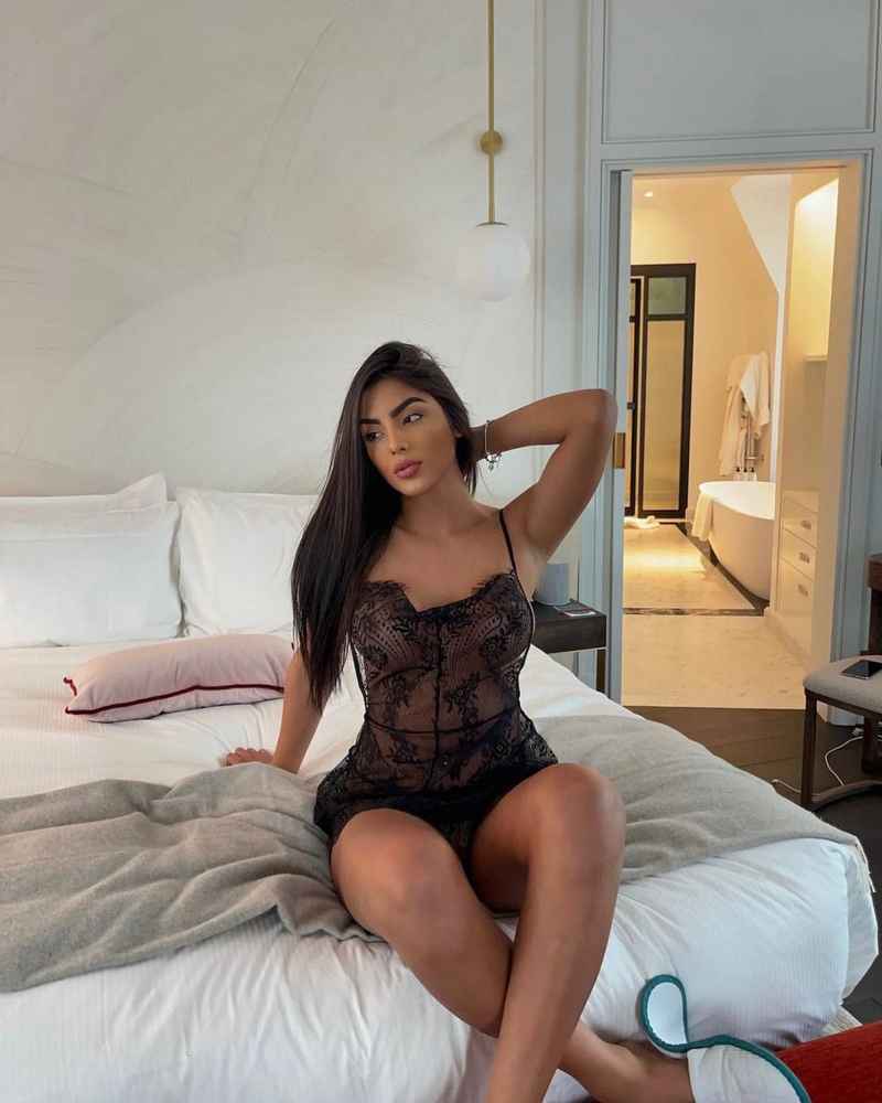 Karen - blonde