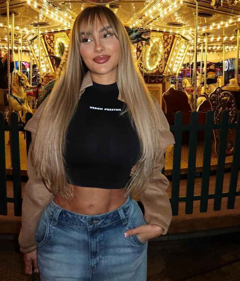 Violette - outcall available