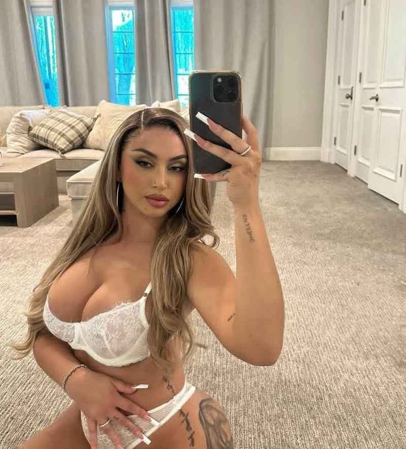 Angela - GFE