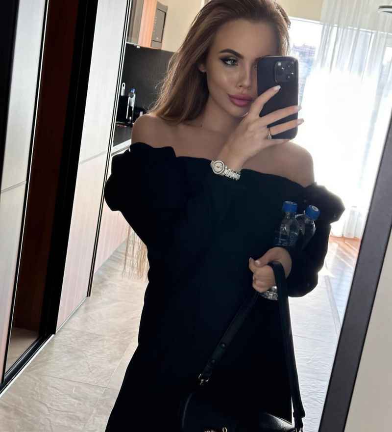 Nathalie - open minded