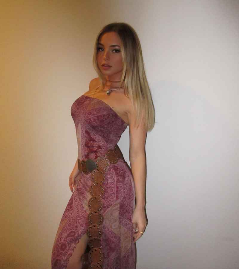 Susan - curvy