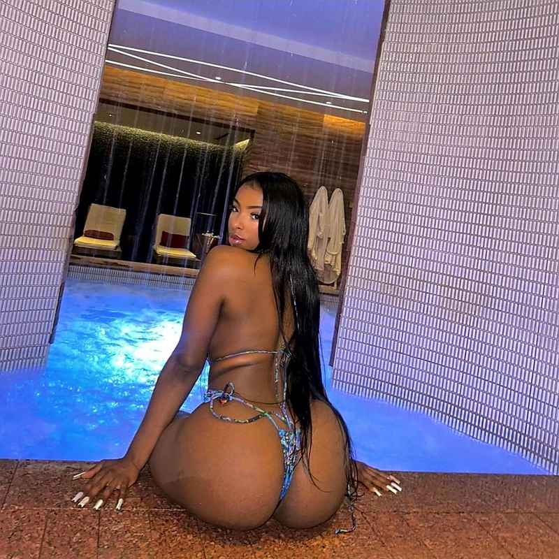Noreen - curvy