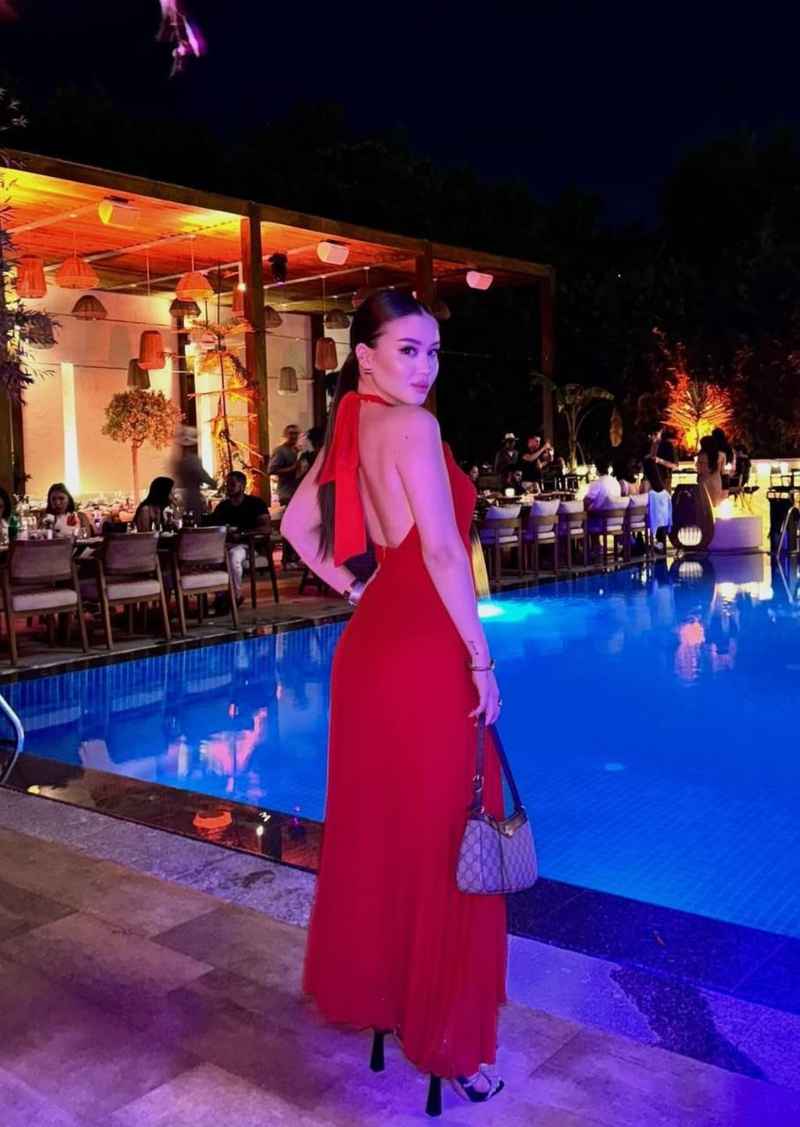 Isla - high class