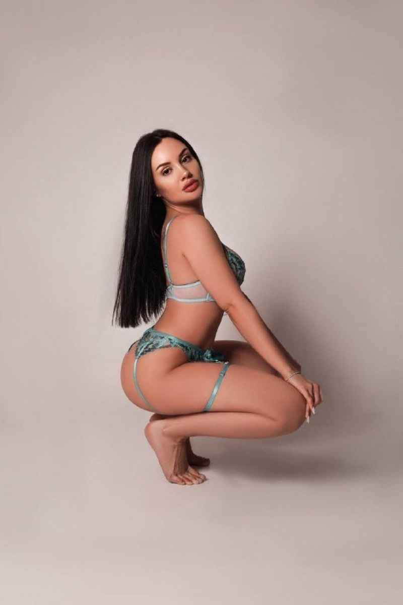 Esme - discreet meetings