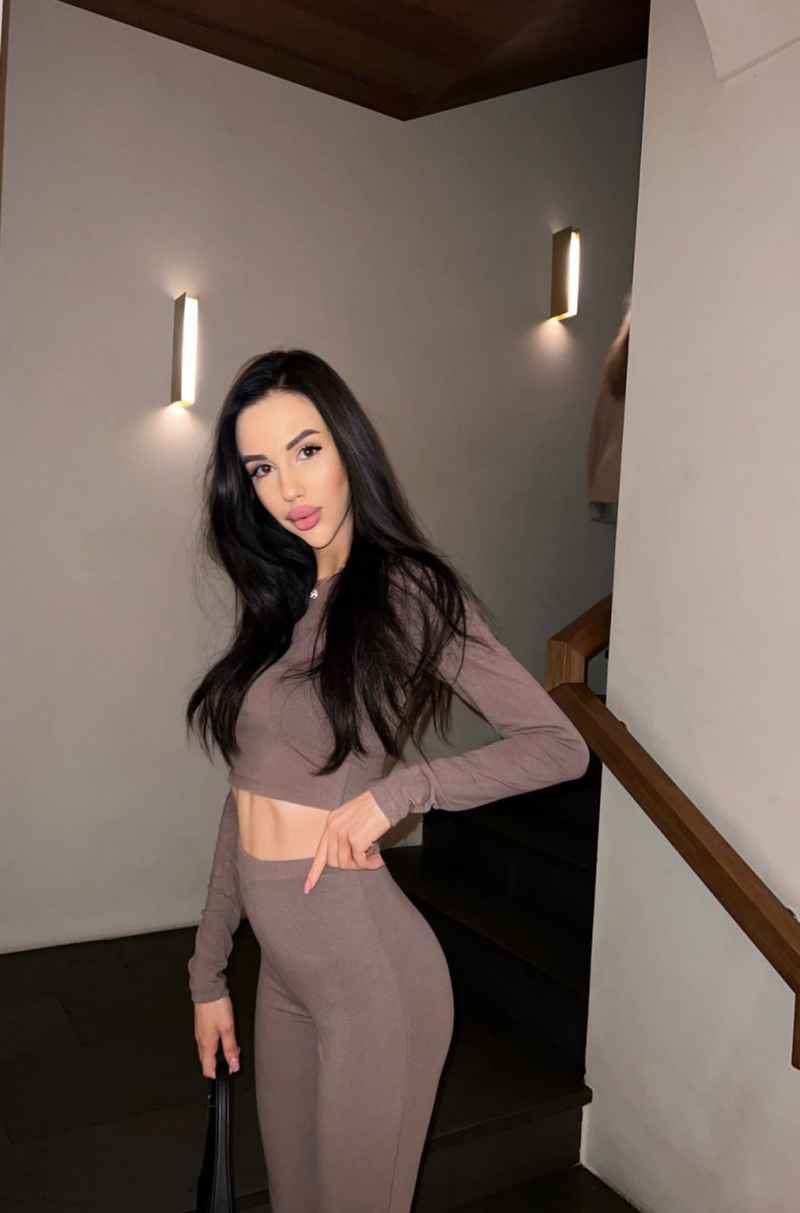Sinead - short stay