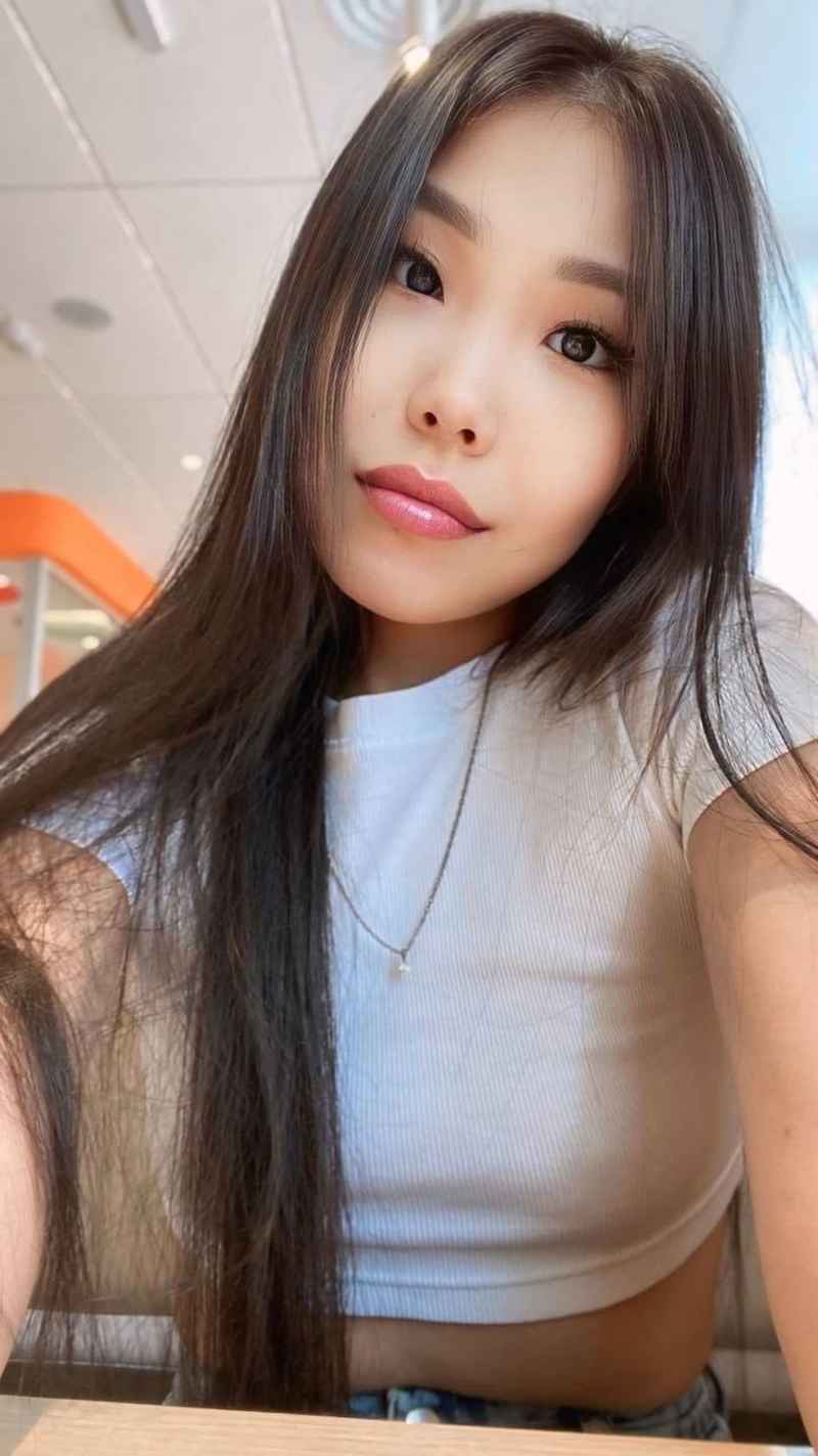 Maisie - outcall available