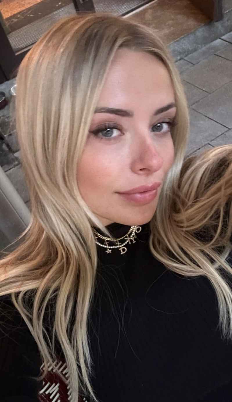 Zelie - blonde
