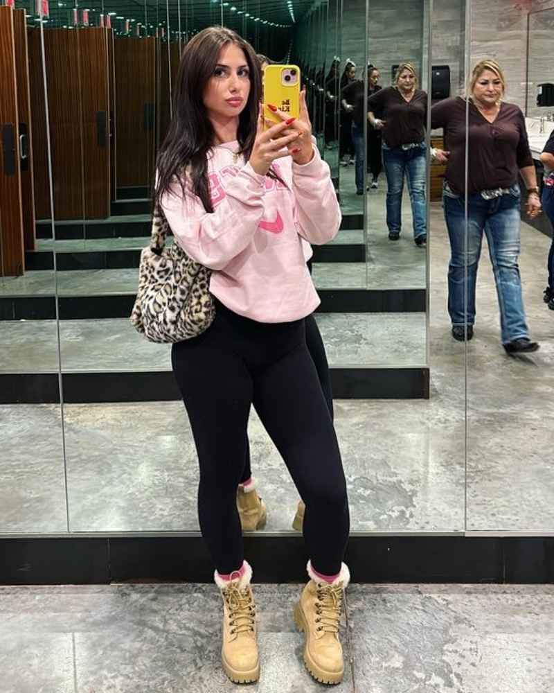Kimberly - outcall available