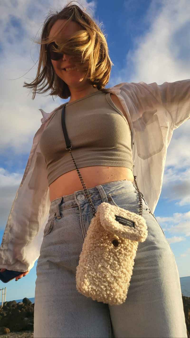 Sarah - independent companion