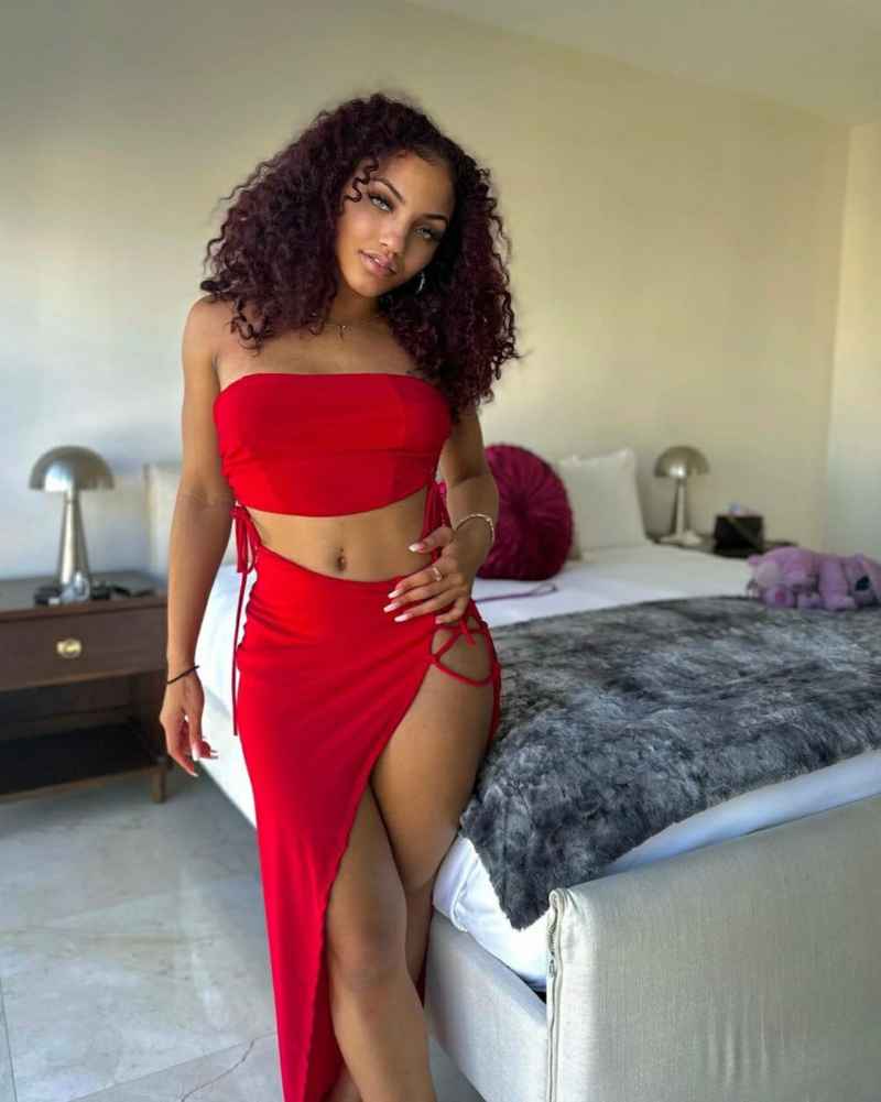 Joanne - independent companion