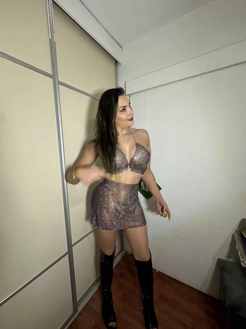 Olivia - mature companion