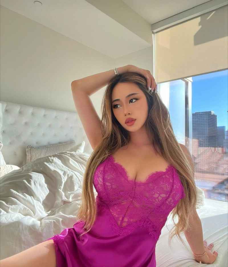 Amanda - touring