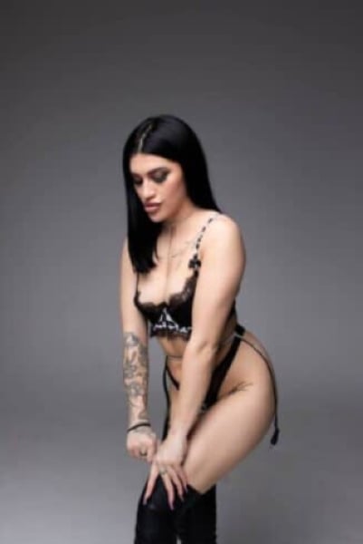 Rosalie - brunette