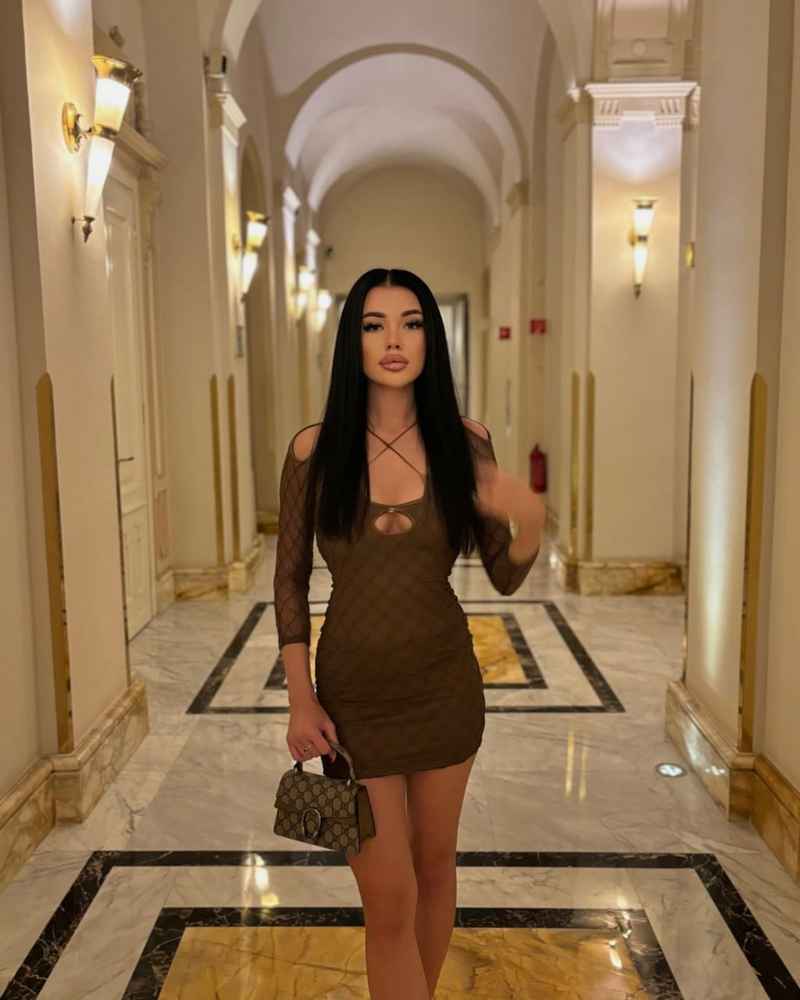 Rebecca - independent companion