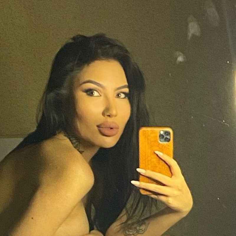 Pauline - curvy
