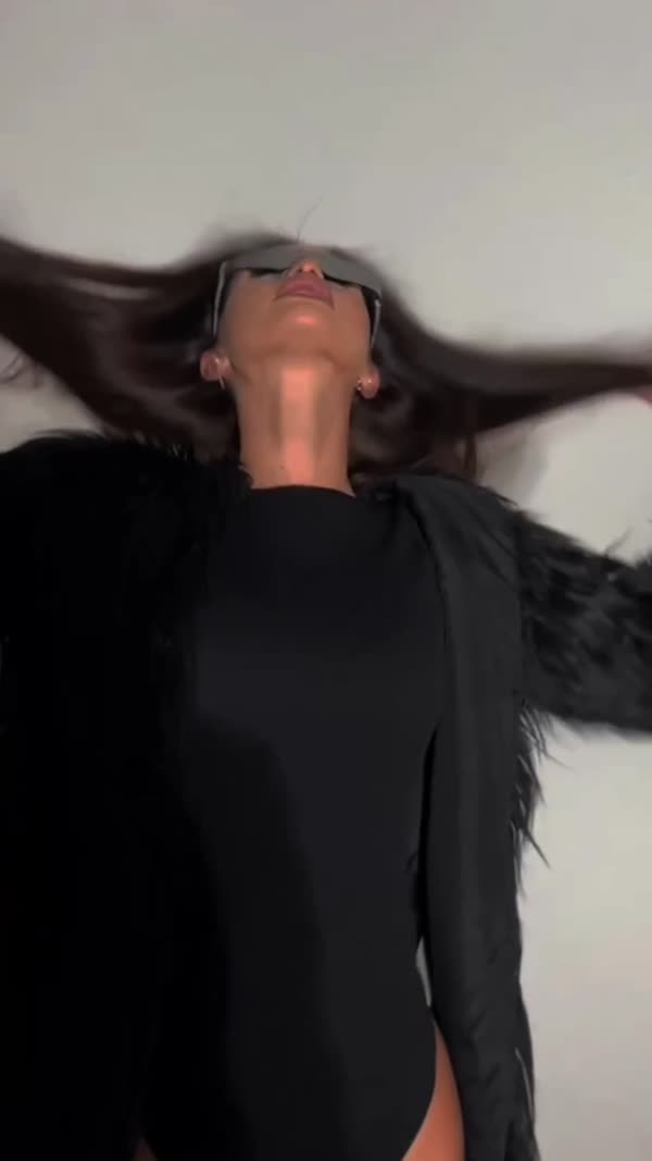 Nancy - party girl