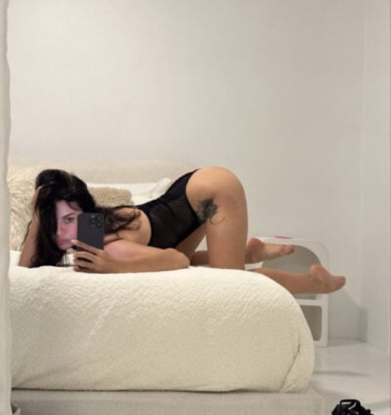 Esme - blonde