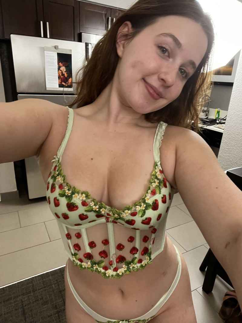 Claudette - open minded