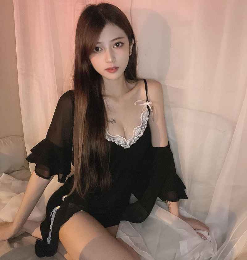 Laure - GFE