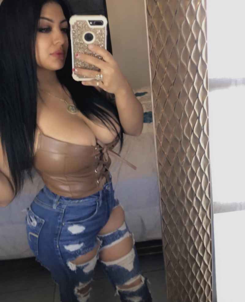 Madeline - curvy