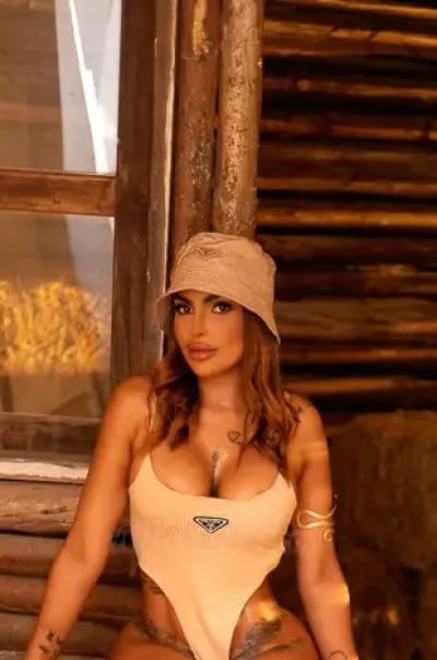 Jane - mature companion