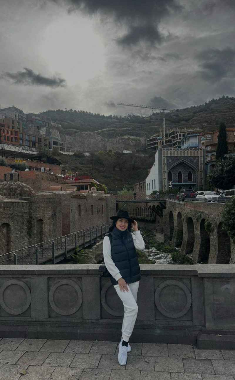 Melissa - local girl