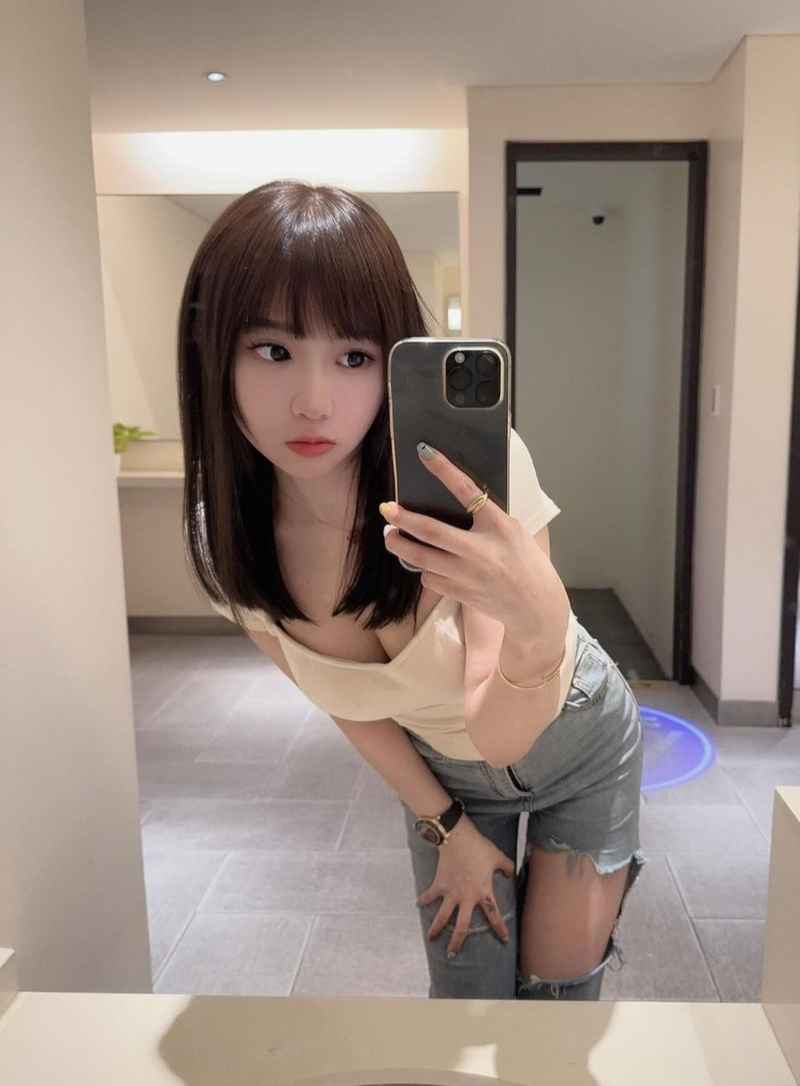 Lara - GFE
