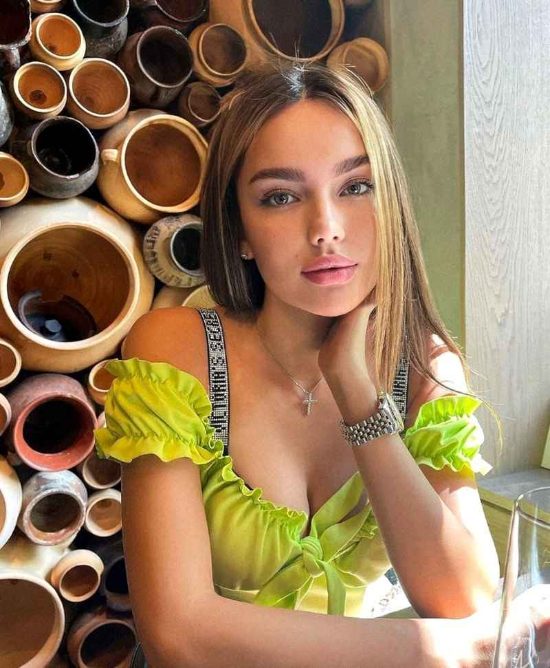 Simone - petite