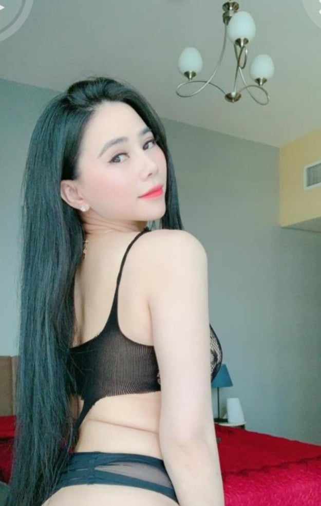 Emma - local girl