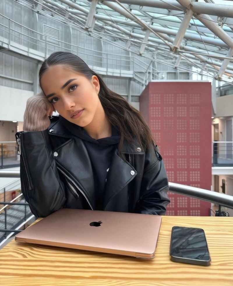 Kathleen - independent companion