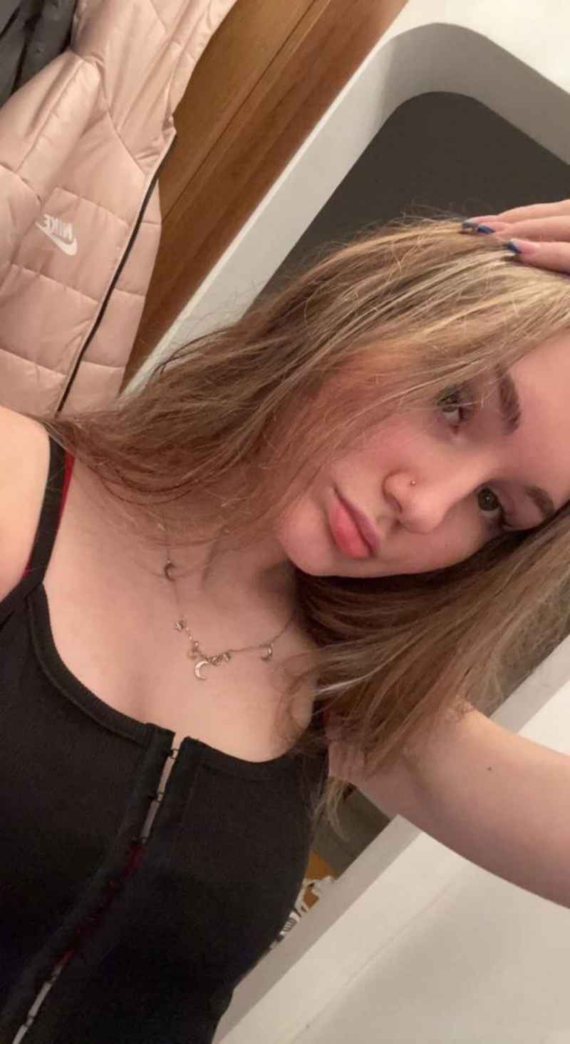 Violet - new in town