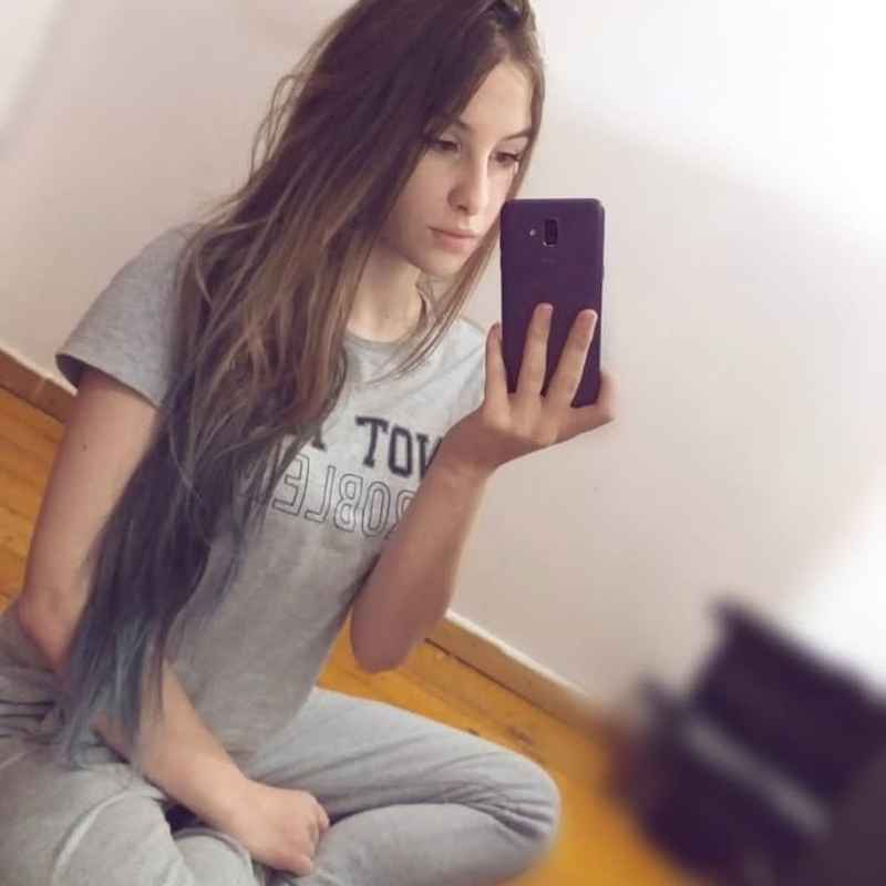 Roisin - GFE