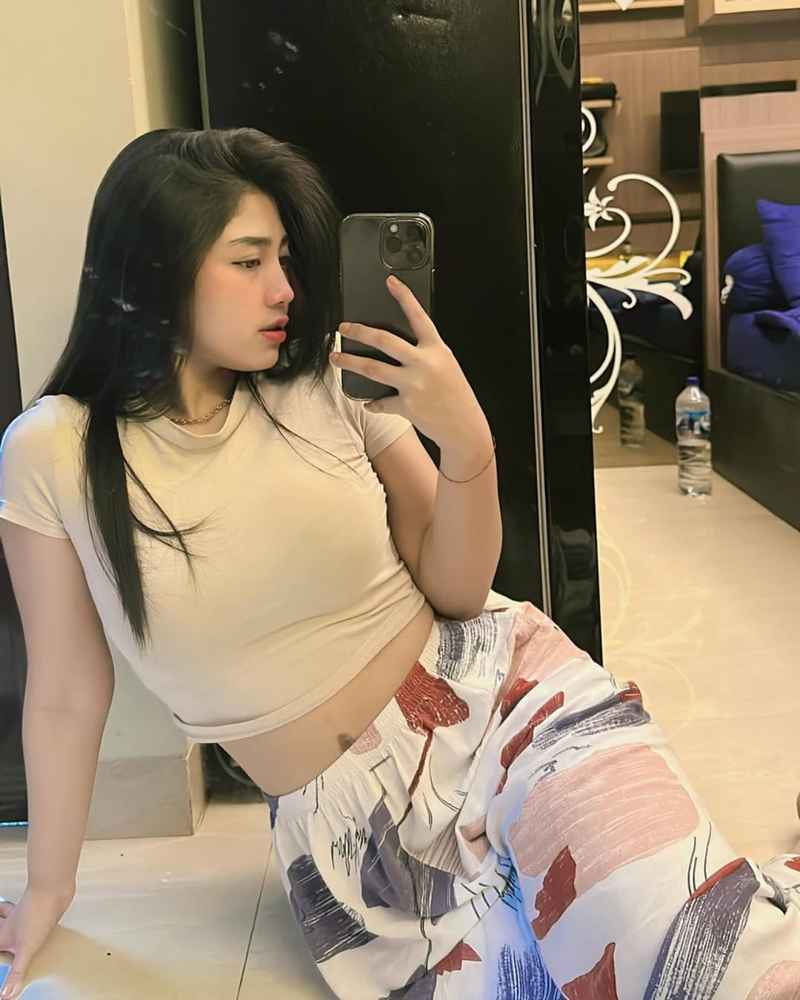 Marilou - open minded