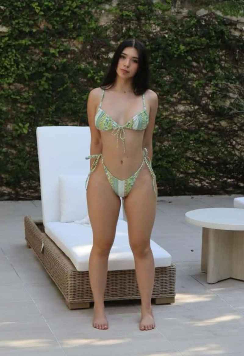 Alexia - local girl