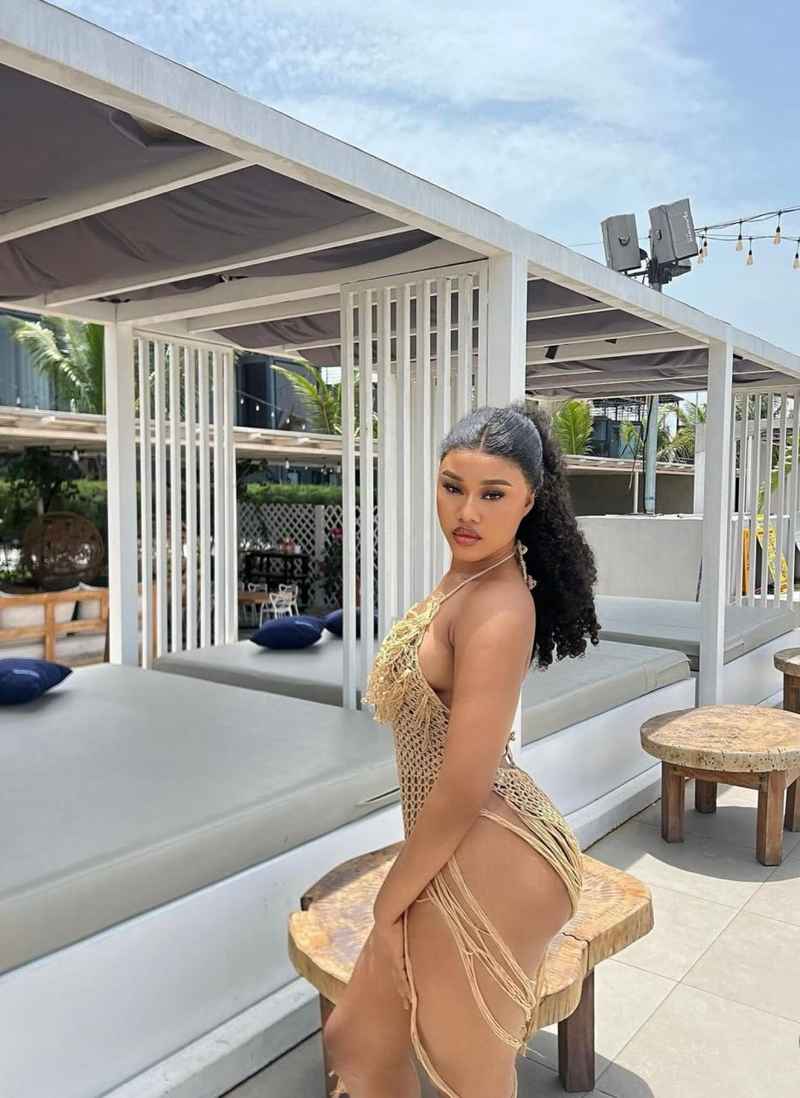 Bella - local girl