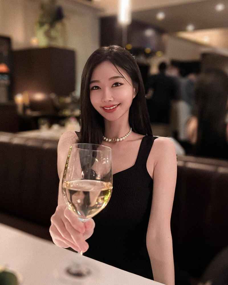 Madeline - incall tonight