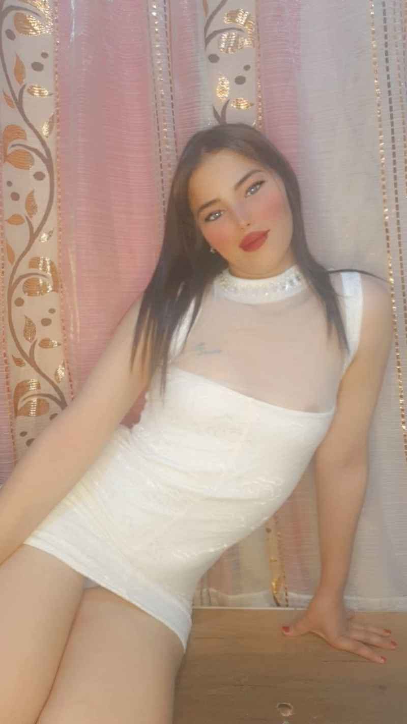 Veronique - short stay