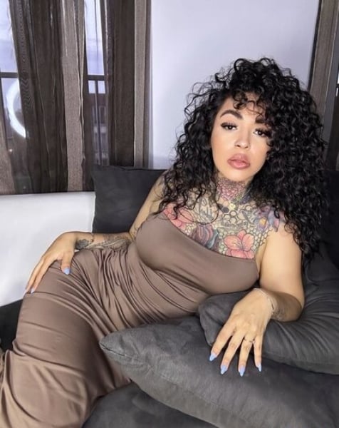 Elsie - GFE