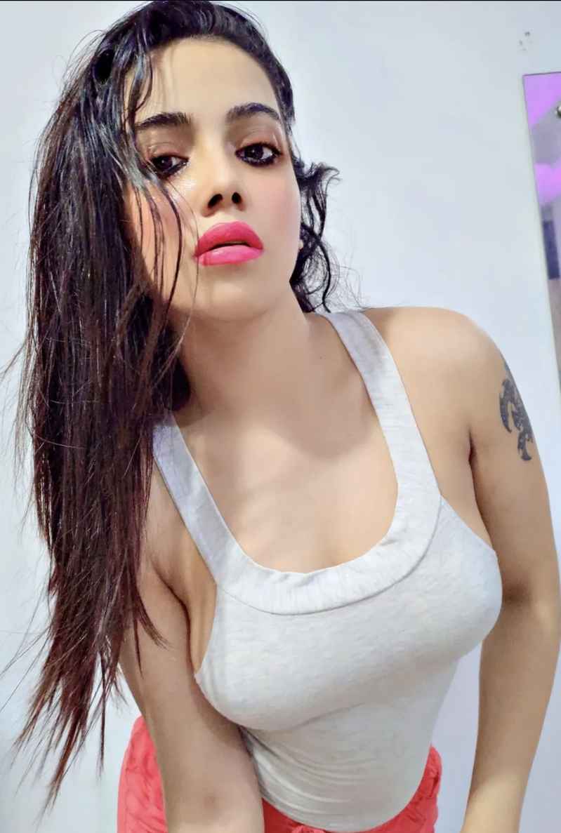 Flavie - independent companion