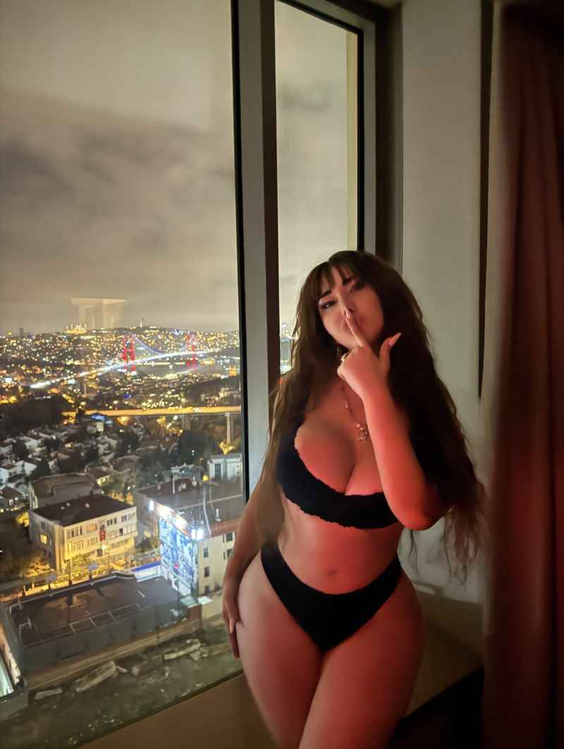 Holly - new in town