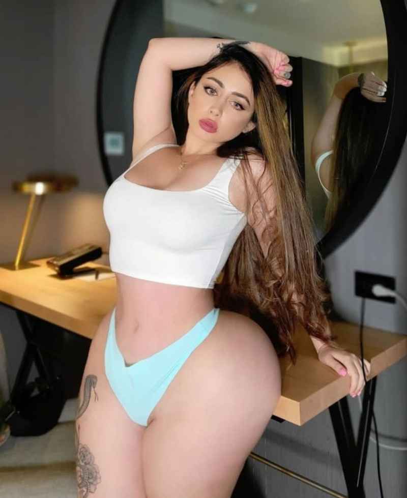 Salome - brunette