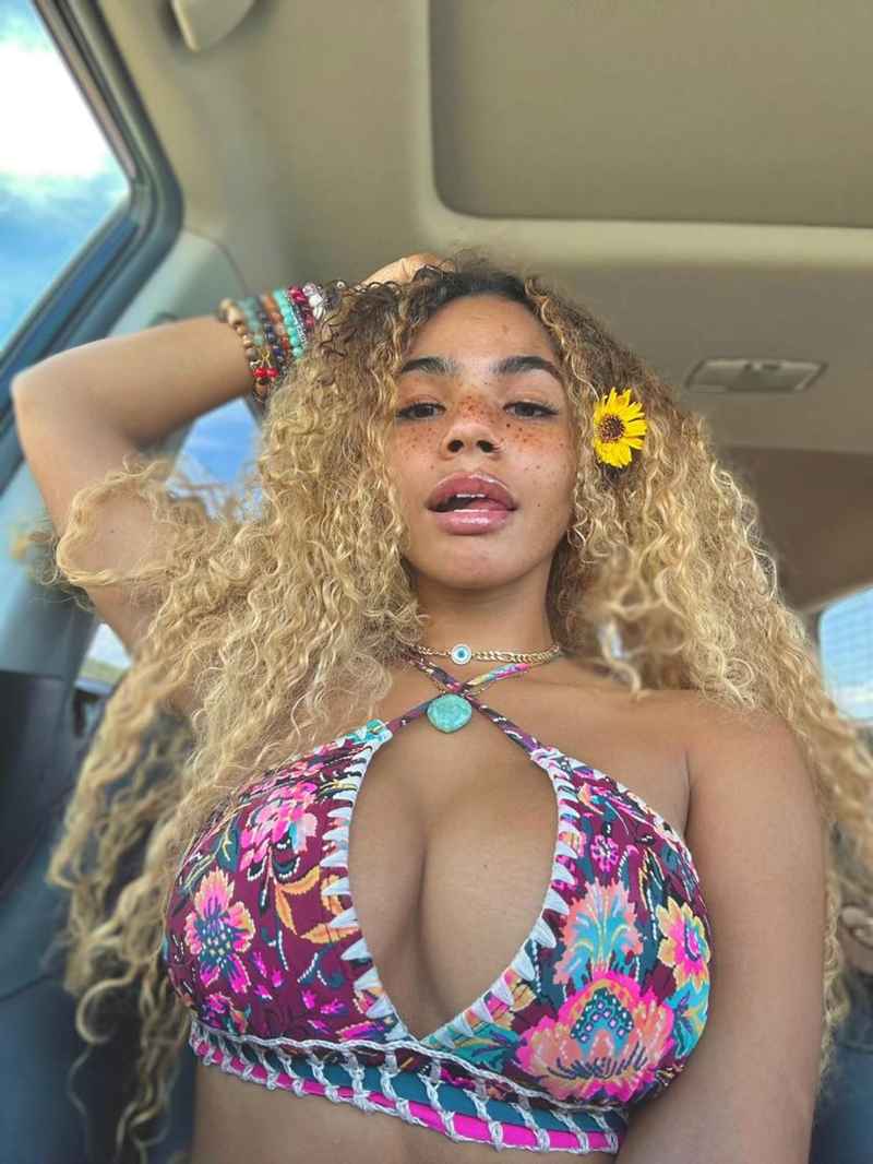 Ines - curvy