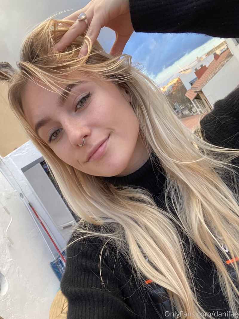 Genevieve - open minded
