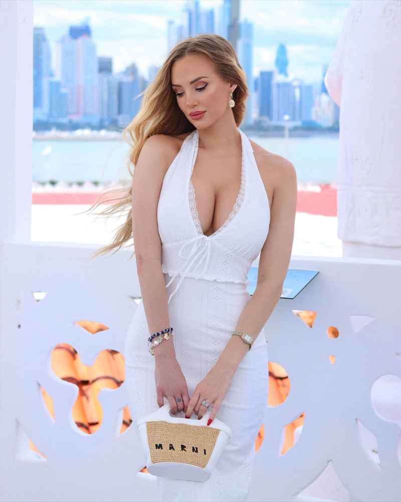 Alexia - party girl
